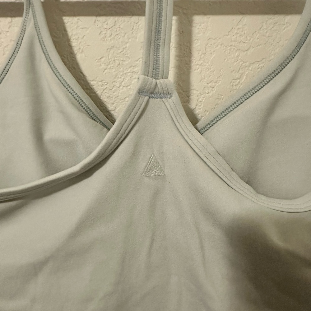 Vitality Tank - Picture 3 of 4